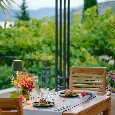 Ninon Dubrovnik - Adults Only Couette-café